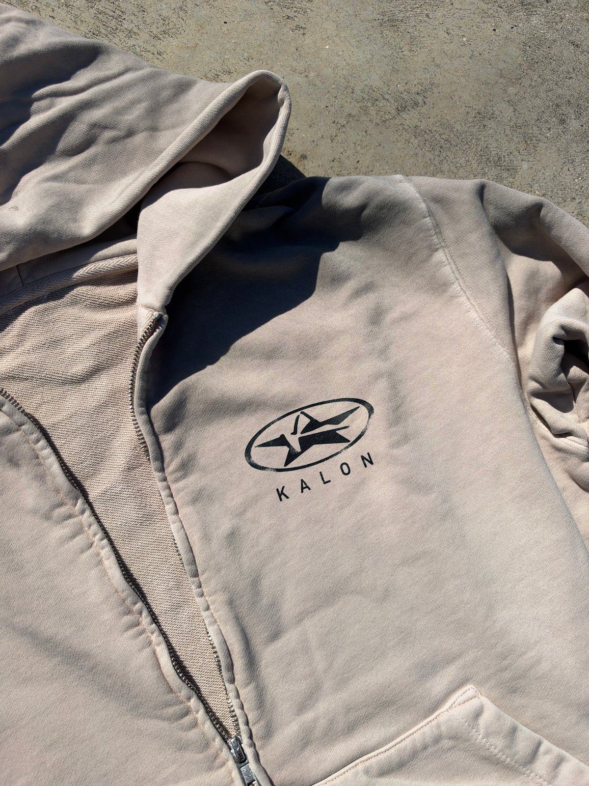FRIENDS & FAMILY ZIPUP (LIMITED)